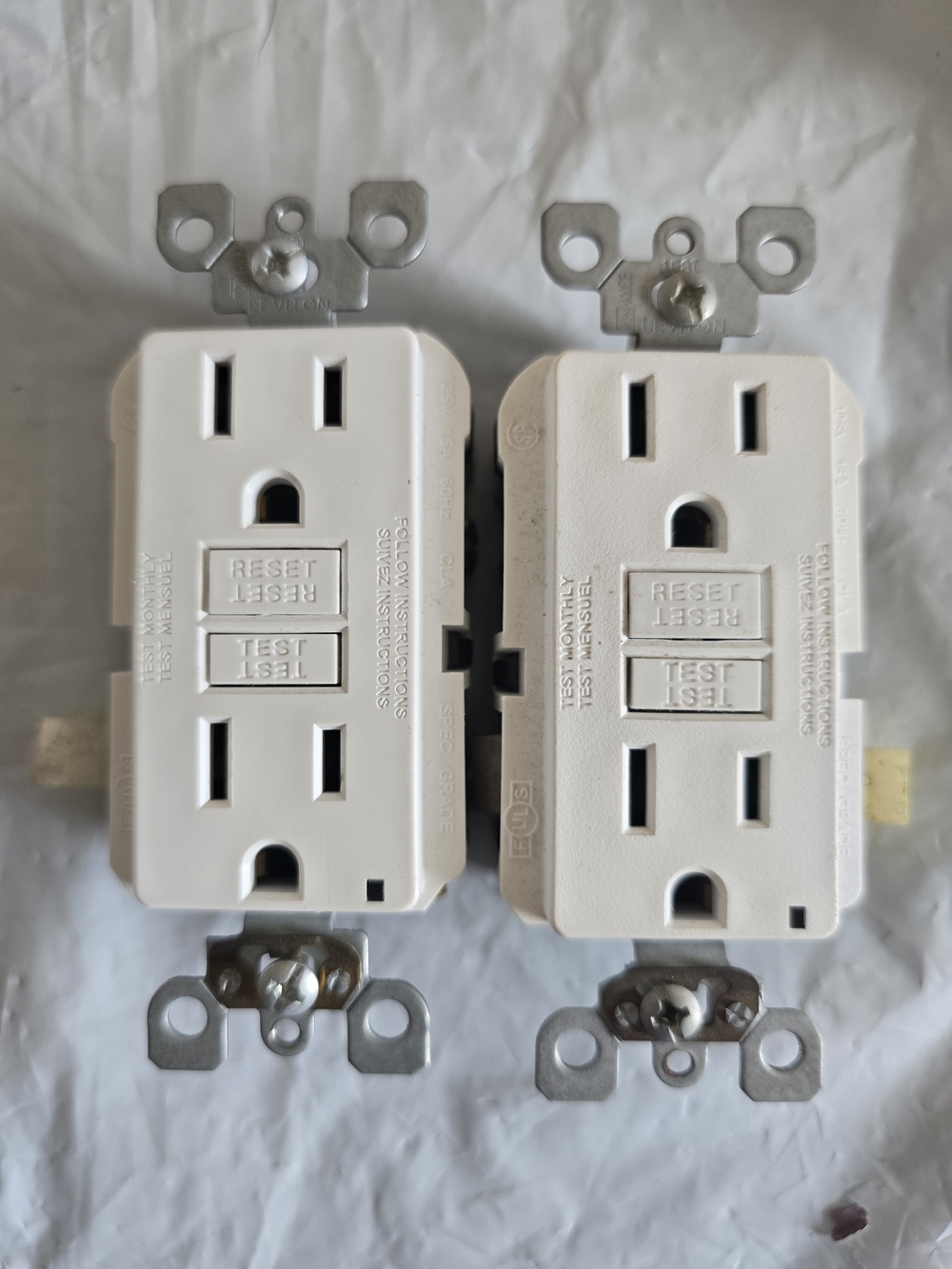 White GFCI Electrical Outlet Receptacles - Pair New White 2 Piece